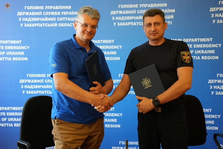 NEEKA Volunteers Help War-Affected People in Ukraine.